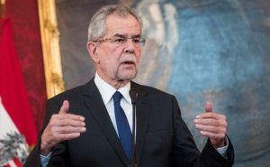 Ərdoğan sayəsində aclıq böhranının qarşısı alındı - Van der Bellen