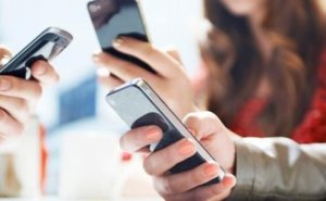 Həddindən artıq telefon istifadəsi hormonlara necə təsir edir? Video/
