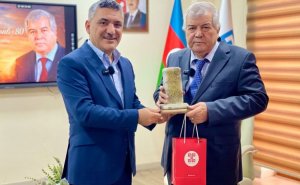 Xalq şairi Sabir Rüstəmxanlı “Turan bilgəsi” mükafatına layiq görüldü